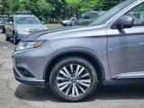 Used 2019 Mitsubishi Outlander SEL image 2