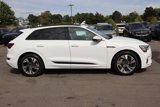 Used 2022 Audi e-tron Premium w/ Convenience Plus Package image 4