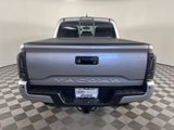 Used 2016 Toyota Tacoma TRD Off-Road image 6