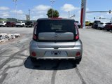 Used 2019 Kia Soul + image 4