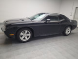 Used 2014 Dodge Challenger SXT image 2