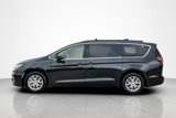 Used 2022 Chrysler Pacifica Touring-L image 2
