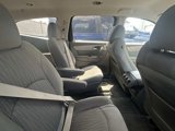 Used 2017 Chevrolet Traverse LT w/ Style and Technology Package image 3