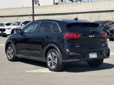 Used 2022 Kia Niro EX image 5