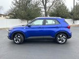 Used 2024 Hyundai Venue SEL image 2