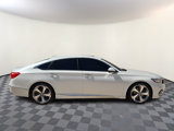 Used 2018 Honda Accord Touring image 5
