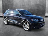 Used 2014 Volkswagen Touareg R-Line image 3