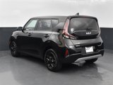 Used 2023 Kia Soul LX w/ LX Technology Package image 5