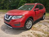 Used 2017 Nissan Rogue SV w/ SV Premium Package image 3