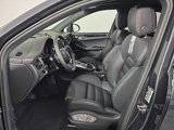 Used 2025 Porsche Macan image 5