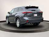 Used 2022 Toyota Highlander LE image 3