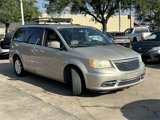Used 2013 Chrysler Town & Country Touring image 3