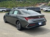 Used 2024 Hyundai Elantra SEL w/ Convenience Package image 4