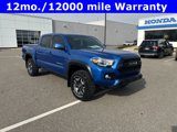 Used 2016 Toyota Tacoma TRD Off-Road image 2
