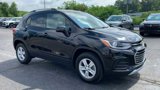 Certified 2022 Chevrolet Trax LT w/ LT Convenience Package image 2