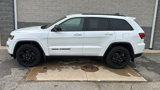 Used 2019 Jeep Grand Cherokee Laredo image 2