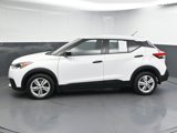 Used 2020 Nissan Kicks S image 5