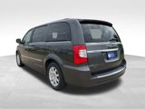Used 2015 Chrysler Town & Country Touring w/ Driver Convenience Group image 4