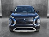 Used 2022 Mitsubishi Outlander SE image 2