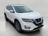 Used 2017 Nissan Rogue SL w/ SL Premium Package image 4
