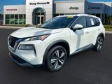 Used 2023 Nissan Rogue SL image 3