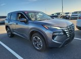 Used 2024 Nissan Rogue SV image 2