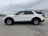 Used 2022 Ford Explorer XLT w/ Equipment Group 202A image 2