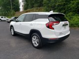 Used 2024 GMC Terrain SLE image 4