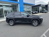 New 2025 Chevrolet Equinox LT image 2