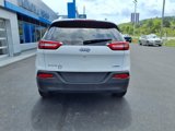 Used 2017 Jeep Cherokee Latitude w/ True North Edition image 5