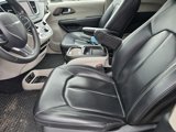 Used 2020 Chrysler Voyager Lxi image 5