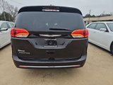 Used 2017 Chrysler Pacifica Touring-L Plus w/ Advanced Safetytec Group image 4