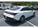 New 2025 Hyundai Elantra SE image 5