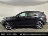 Used 2022 Land Rover Discovery Sport SE image 2