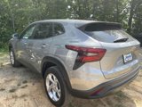 Used 2024 Chevrolet Trax LS w/ LS Convenience Package image 5