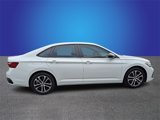 Used 2022 Volkswagen Jetta Sport image 4