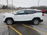 Used 2024 GMC Terrain SLE image 2