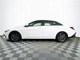 Used 2024 Hyundai Elantra SEL image 3