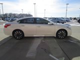Used 2017 Nissan Altima 2.5 SV w/ Convenience Package image 6