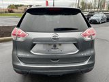 Used 2016 Nissan Rogue SV image 2