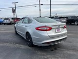 Used 2016 Ford Fusion SE w/ Equipment Group 202A image 5
