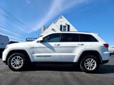 Used 2018 Jeep Grand Cherokee Laredo image 4