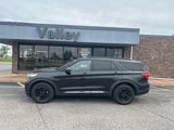Used 2022 Ford Explorer XLT w/ Equipment Group 202A image 3