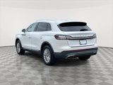 Used 2020 Lincoln Nautilus Premier image 5