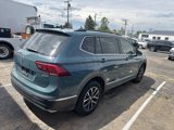 Used 2020 Volkswagen Tiguan SE w/ Panoramic Sunroof Package image 2