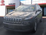Used 2016 Jeep Cherokee Sport image 4