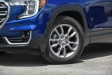 Used 2022 GMC Terrain SLT image 2
