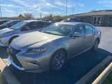 Used 2016 Lexus ES 300h image 2