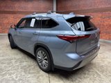 Used 2021 Toyota Highlander Platinum image 3