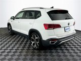 Used 2022 Volkswagen Taos SEL image 4
